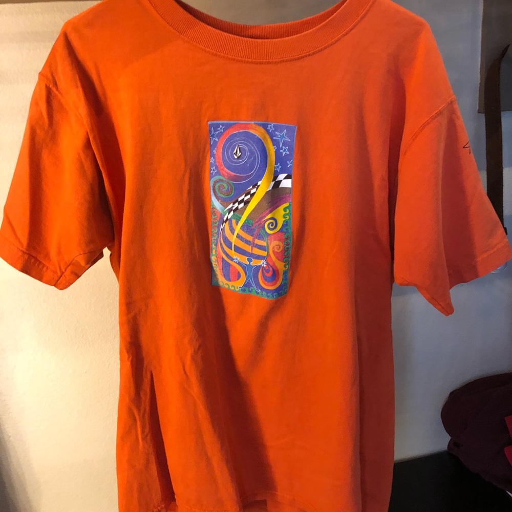 Orange volcom t-shirt